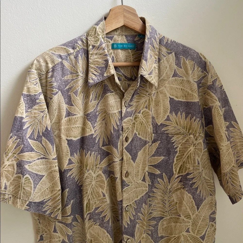 Tori Richard Men's Hawaiian Print button down size large cotton lawn